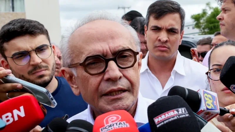 Cícero Lucena repudia aliança e denuncia “farra” de contratações no governo estadual