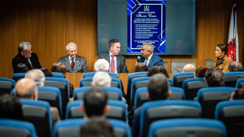 Instituto Carlos Chagas realiza sessão solene com homenagem
