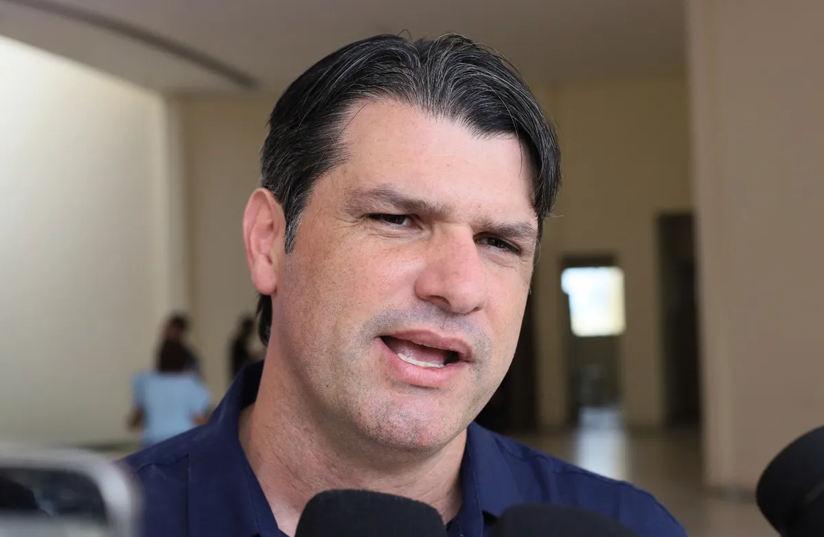 Impasse político em João Pessoa define futuro do 2º voto para o Senado e expõe hesitação familiar em alinhamento partidário