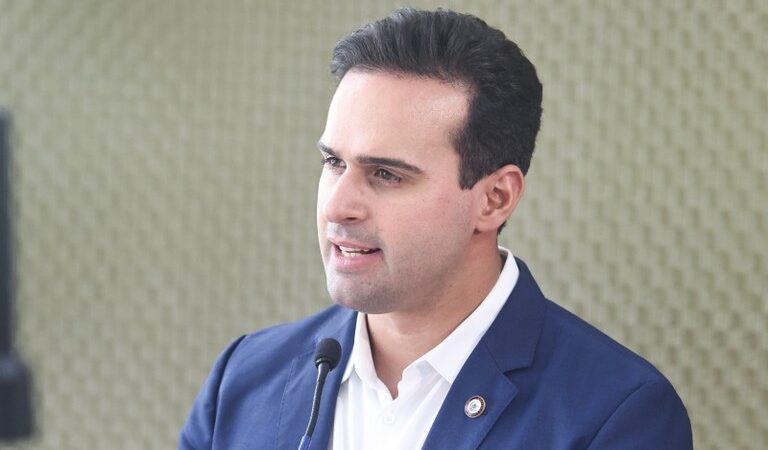 Governador Lucas Ribeiro impulsiona turismo e São João 2026 com voo inaugural e anúncios de investimentos em Campina Grande