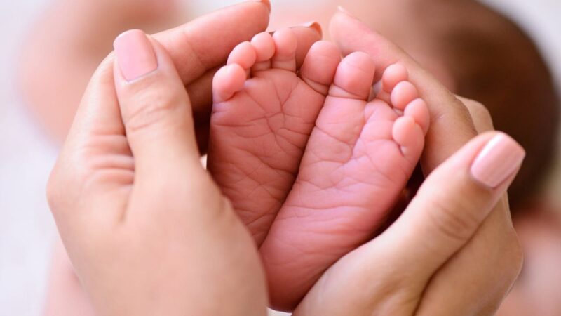 Mães na Capital: receba apoio psicológico e licença extra neste mês!