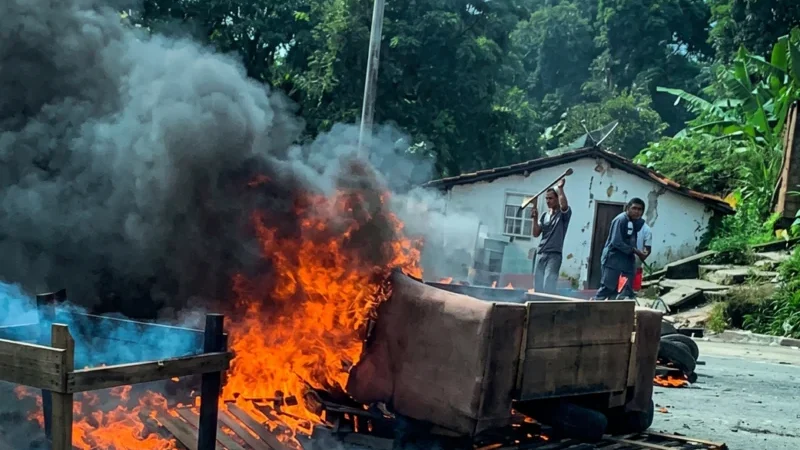 Manifestantes bloqueiam BR-230 após morte de jovem em protesto