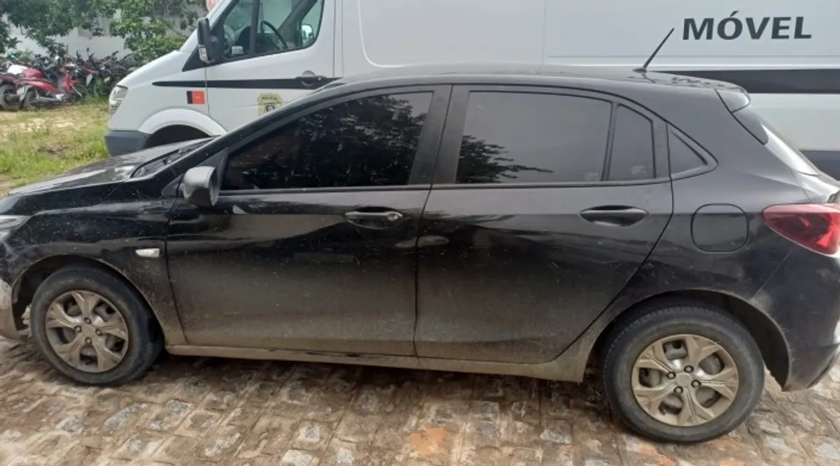 Motorista preso com carro furtado em Campina Grande