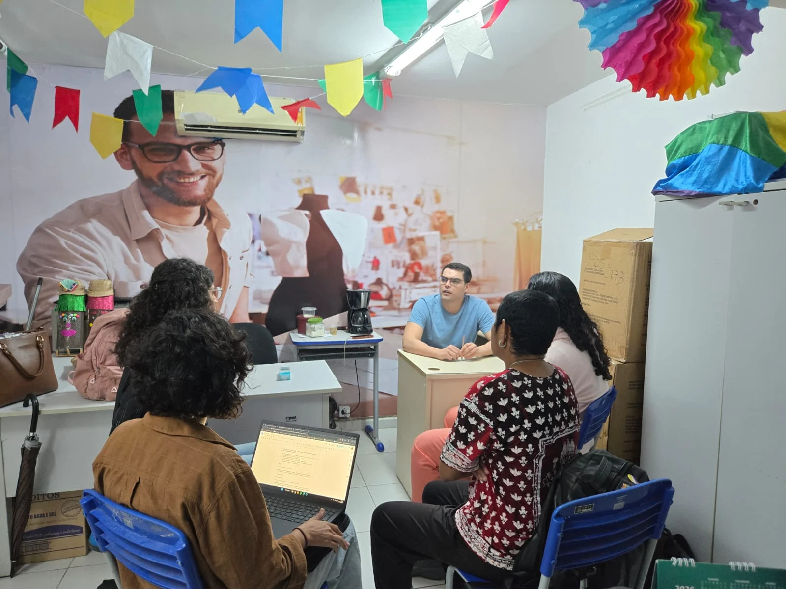 Pessoas Não Binárias Ganham Voz: Coordenadoria LGBT e Coletivo Articulam Encontro Estadual Histórico para Julho