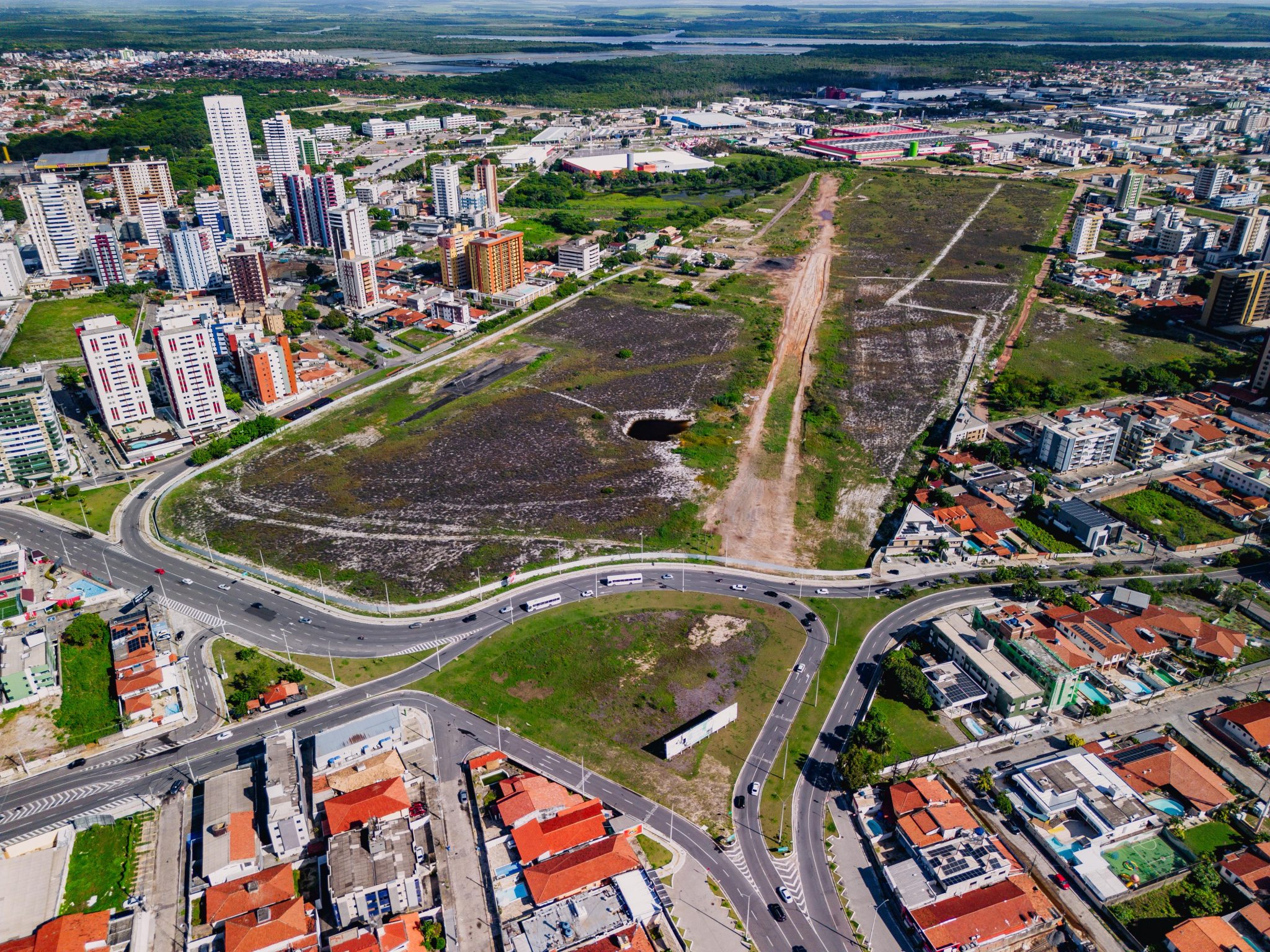 Obras em João Pessoa paralisadas empresas são multadas e suspensas