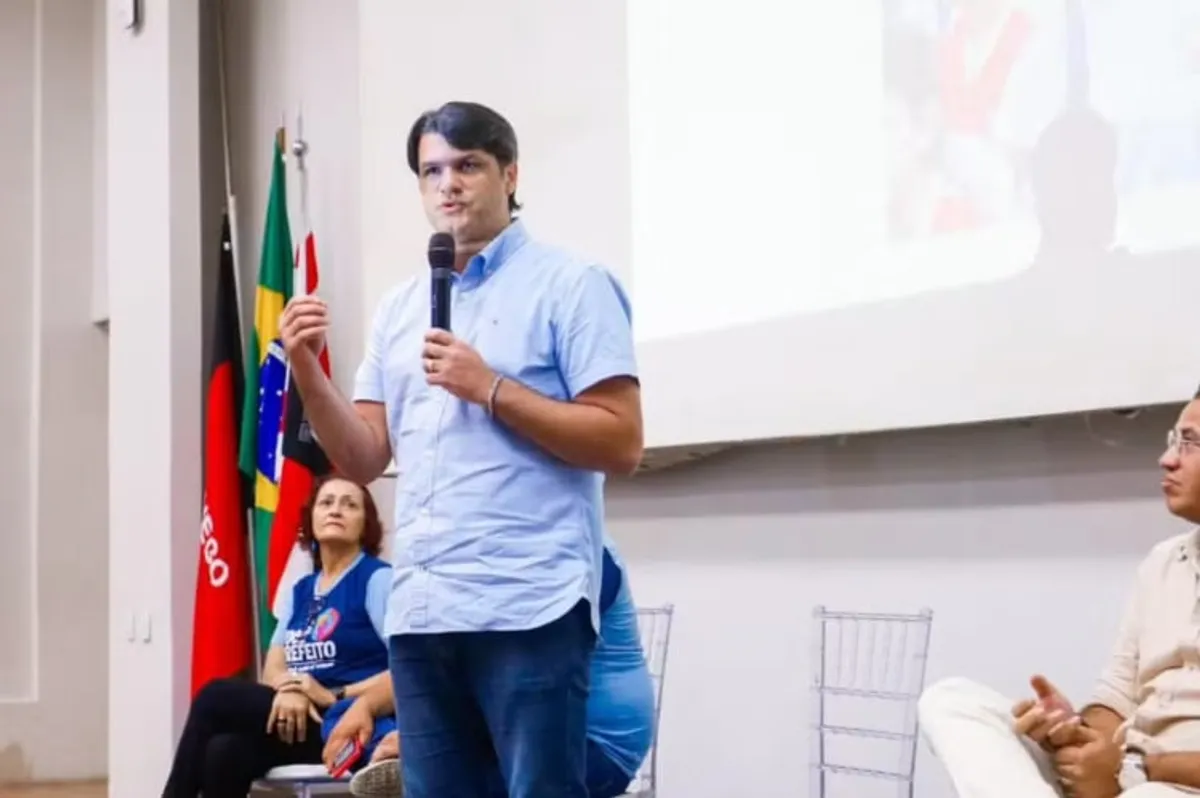 Prefeito Leo Bezerra enfrenta mar revolto de desafios em João Pessoa um mês após assumir titularidade