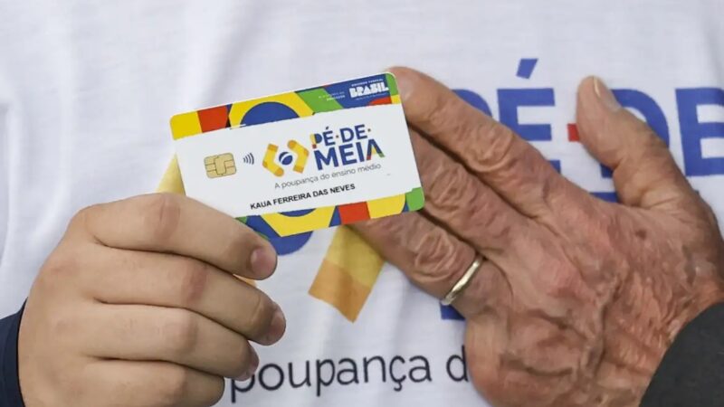 Programa Pé-de-Meia 2026 inicia distribuição da terceira parcela focada na frequência escolar com R$ 200