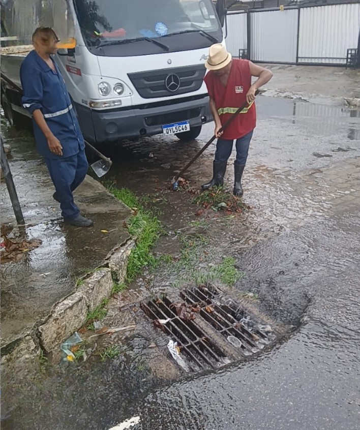 Prevenção de Alagamentos em João Pessoa Se Intensifica com Manutenção Urgente na Rede de Drenagem Diante das Fortes Chuvas