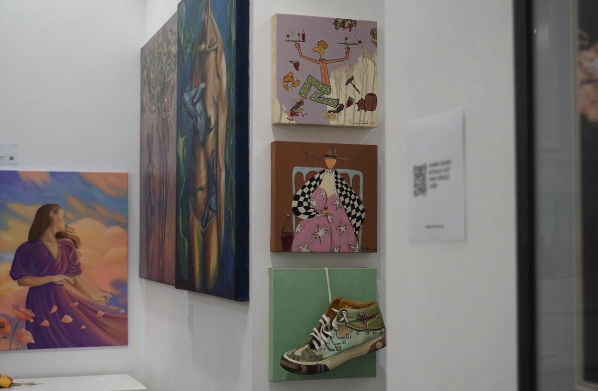 Casal de artistas expõe obras em Veneza durante a Bienal