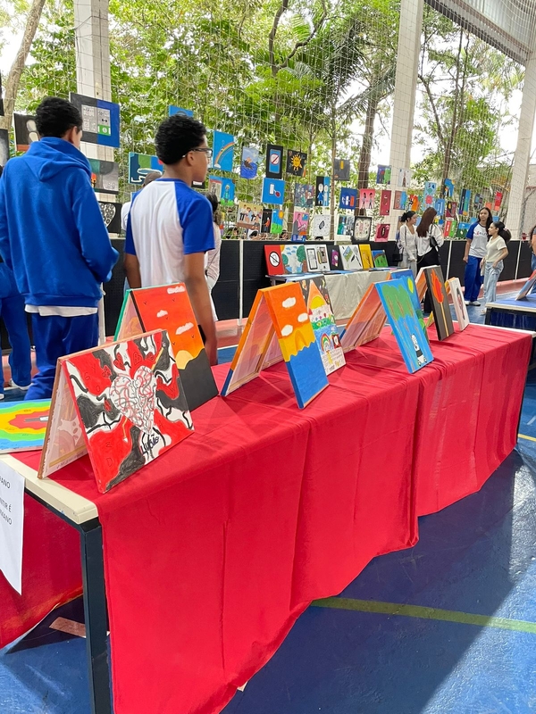 Projeto une arte e emoção para estimular autoria na escola