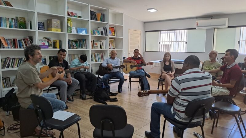 Oficina aborda deficiência visual na educação musical