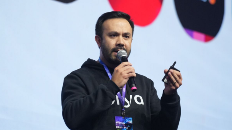 Orya lança nova era de tradução de palestras com IA