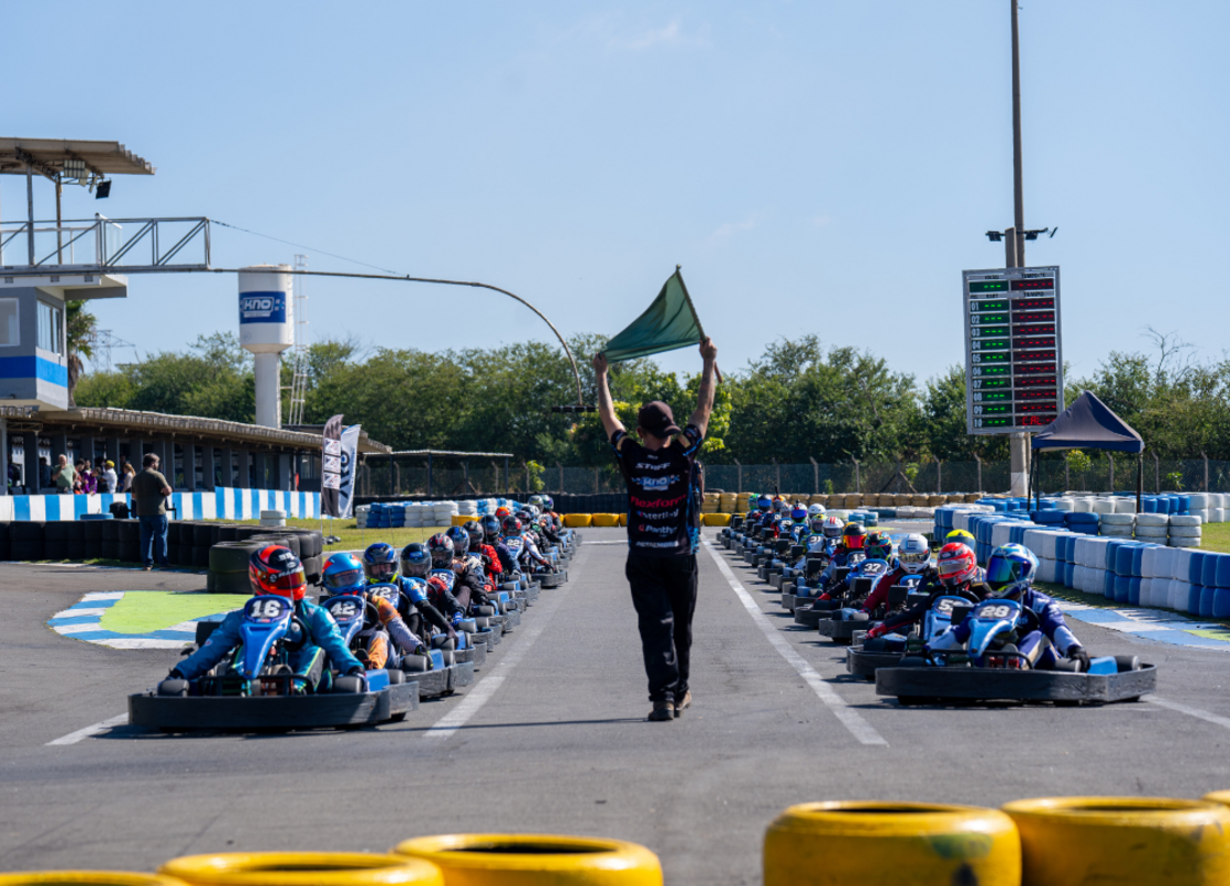 AMIKA Kart movimenta julho com etapas e torneio em SP
