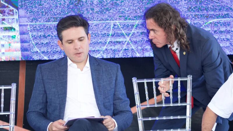 Cenário eleitoral na Paraíba esquenta com articulações de última hora: o avanço de Nabor Wanderley ameaça a estratégia de Veneziano Vital do Rêgo e aliados se reúnem em Brasília para traçar planos urgentes