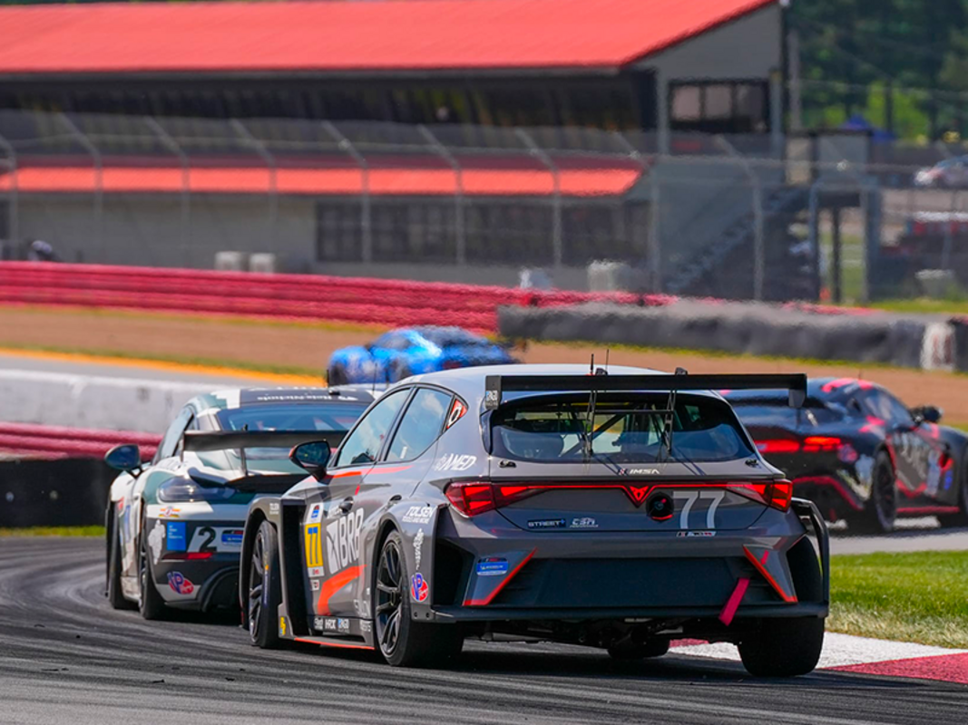 Stallion conquista top 5 na etapa de Mid-Ohio da IMSA