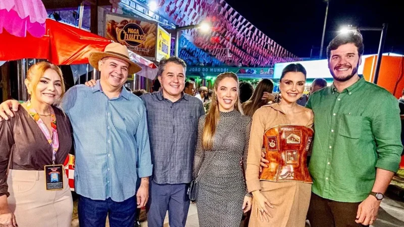 Senador Efraim Filho fortalece pré-candidatura ao governo da Paraíba em evento multitudinário ao lado do prefeito Bruno Cunha Lima