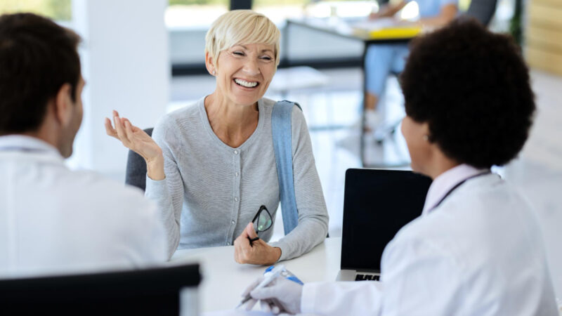 Menopausa expõe desafios no cuidado íntimo feminino