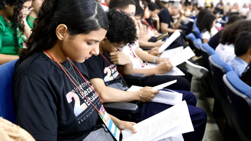 Adolescentes Tomam a FRENTE em João Pessoa: Conferência Livre Amplia Voz Juvenil na Criação de Políticas Públicas