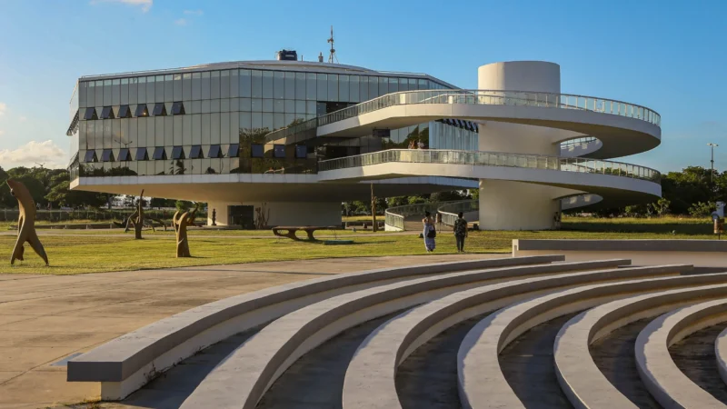 Estação Cabo Branco: Yoga, Dança Circular, Exposição e Pôr do Sol Gratuito em João Pessoa