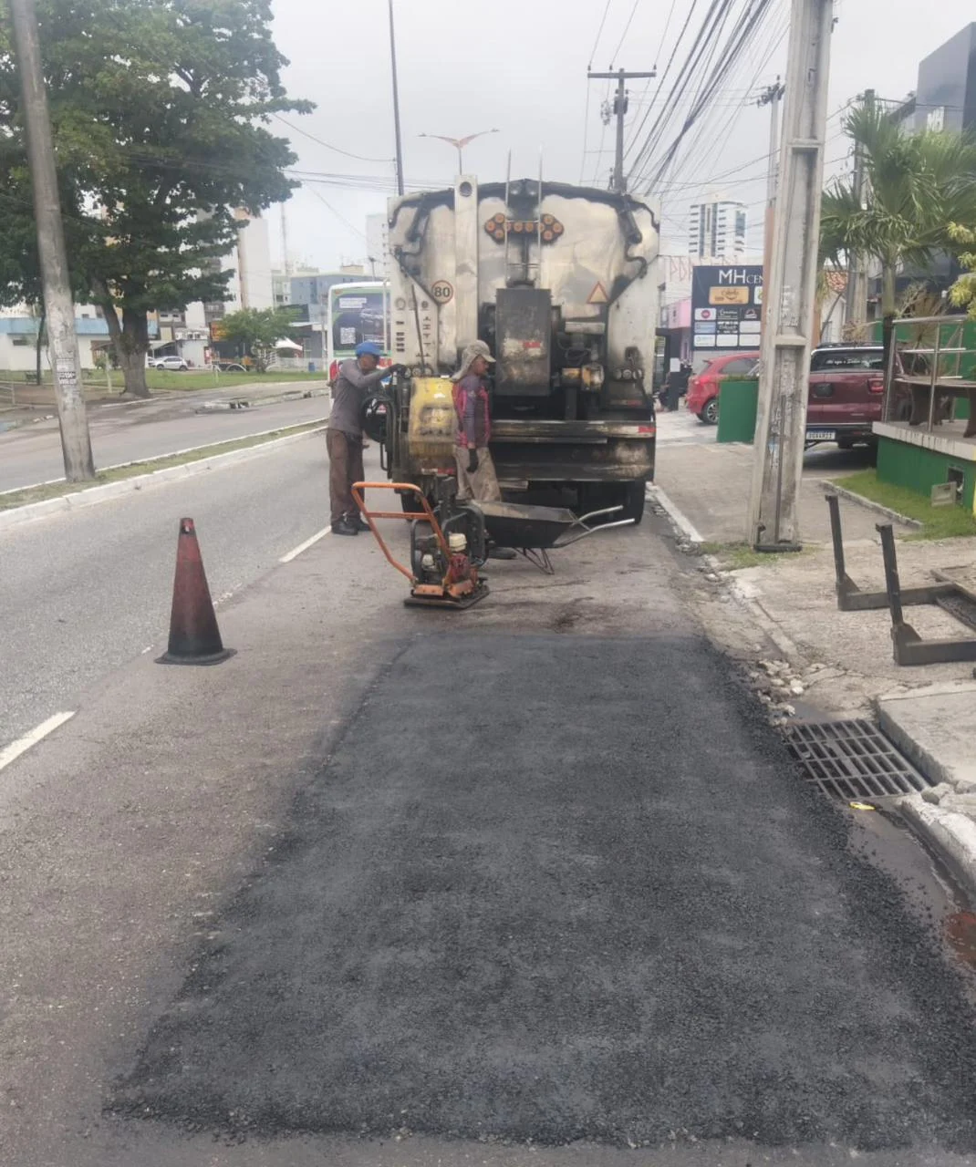 Seinfra em Ação: Manutenção em 29 Bairros de João Pessoa Ignora Ponto Facultativo e Garante Vias Melhoradas