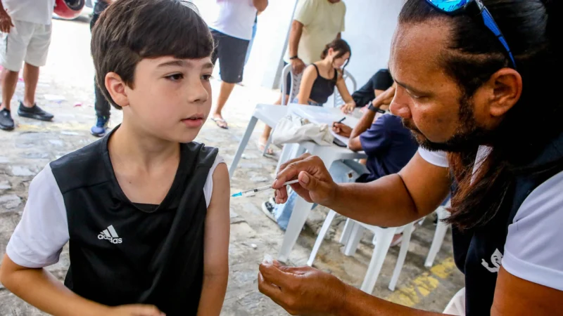 Semana da Imunização em João Pessoa: Vacinas contra Dengue, Covid e mais em ação para proteger a população