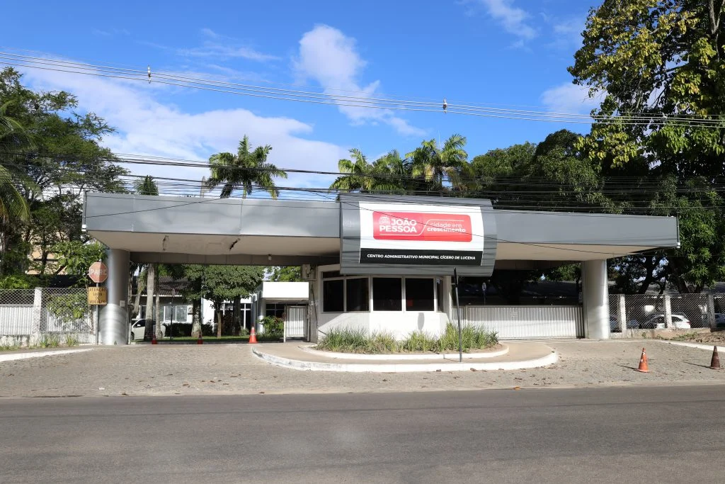 Servidores Municipais de João Pessoa Recebem Primeira Parcela do 13º Salário Nesta Sexta-Feira: Dinheiro Aquecerá a Economia Junina e Copa do Mundo