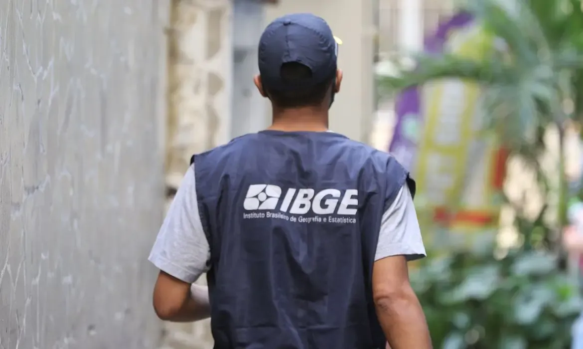 IBGE Abre 190 Vagas de Nível Médio na Paraíba para o Censo Agropecuário com Salários de até R$ 4 mil e Benefícios: Veja Como se Inscrever e Não Perca!
