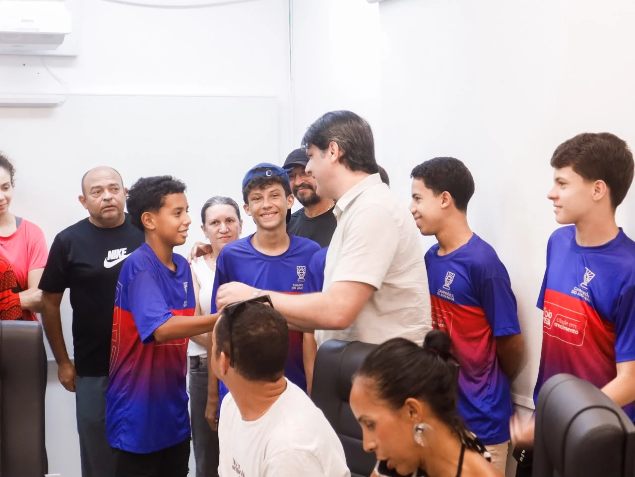 Leo Bezerra celebra título da Copa Metropolitana Sub-15 do projeto Campeões do Amanhã e reforça apoio ao esporte em João Pessoa