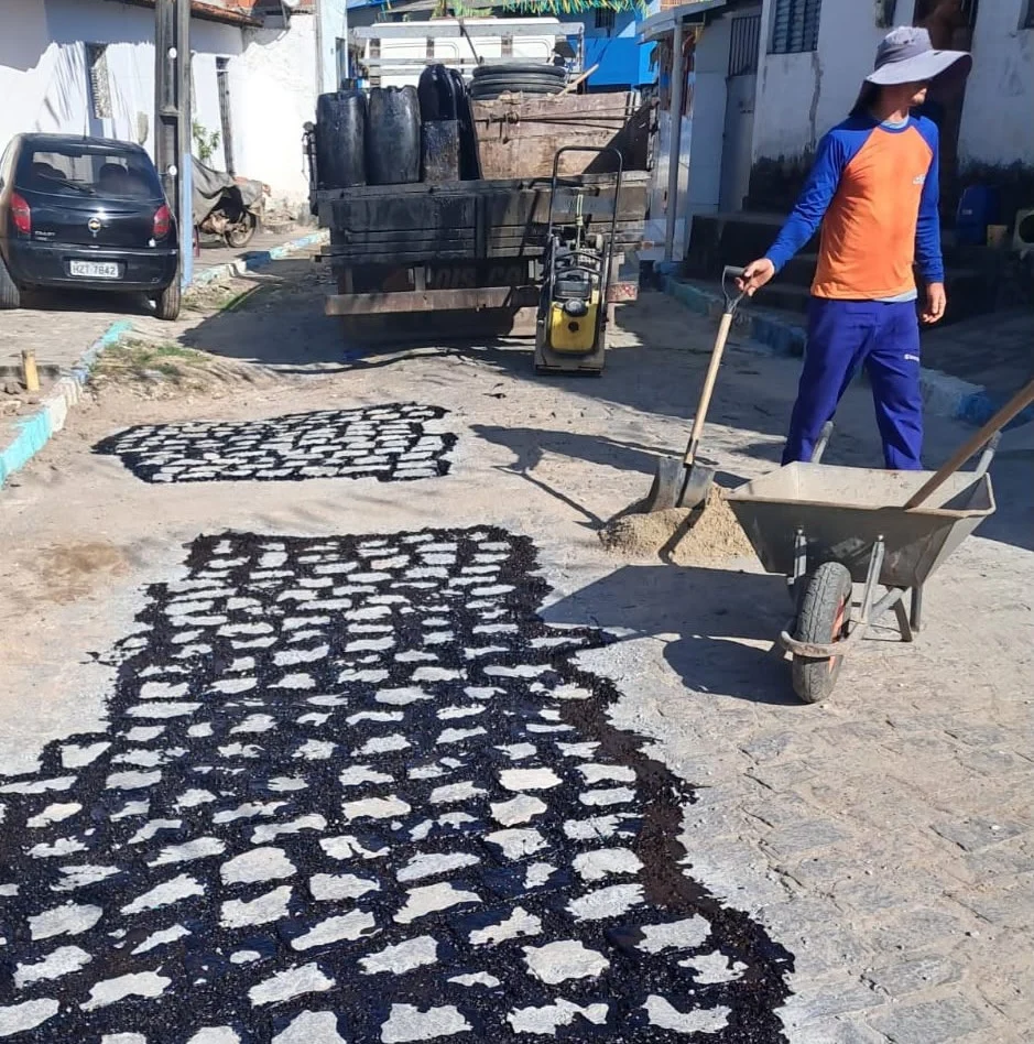 Manutenção em 31 Bairros de João Pessoa: Seinfra Tapa-Buracos e Limpa Drenagem Nesta Quarta (17)