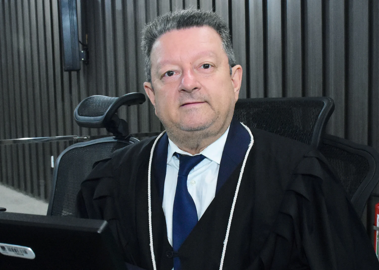 Advogado Multado em R$ 32,8 mil no TJPB por Uso Inadequado de IA em Processo, Alerta Sobre Limites da Tecnologia Jurídica