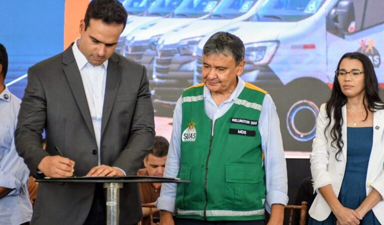 Paraíba recebe oito vans com acessibilidade em investimento milionário para fortalecer assistência social