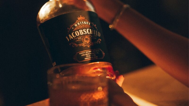 O sucesso dos licores de whiskey entre novos apreciadores