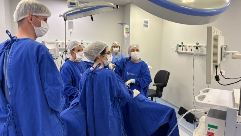 Hospital Papa Francisco realiza primeira cirurgia por vídeo
