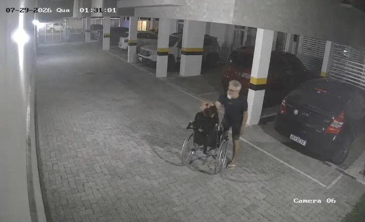 Agressão brutal de pai contra filho cadeirante em João Pessoa é impulsionada por vazamento de bolsa de urina e revela histórico de intimidação, aponta Polícia Civil