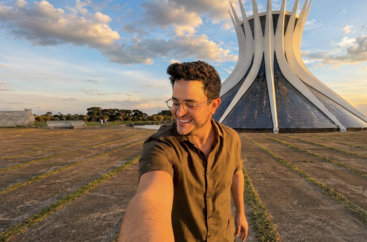 Influenciador de Brasília, Eldo Gomes, lança série de turismo