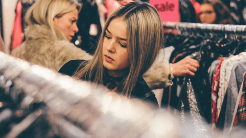 Busca por peças atemporais orienta consumo de moda no Brasil