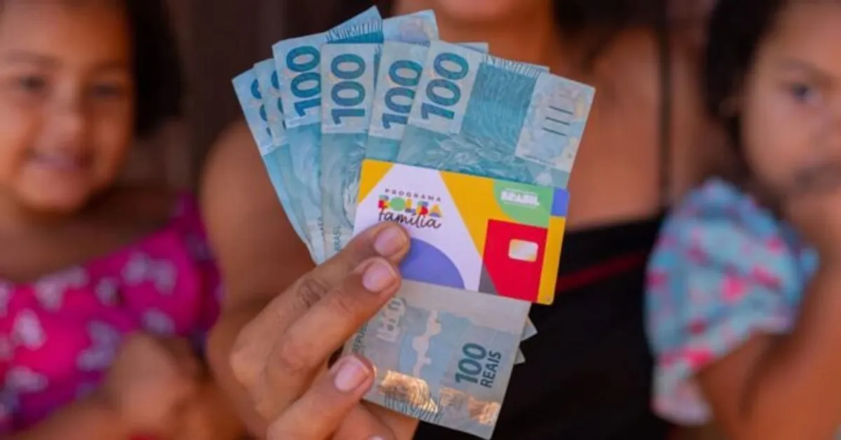 Milhões de brasileiros recebem Bolsa Família de julho; alerta para antecipação em seis estados surpreende beneficiários com pagamentos imediatos
