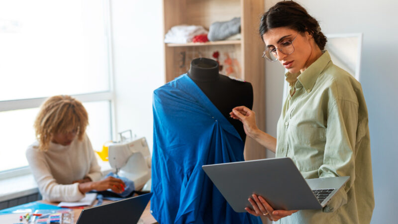 Indústria da moda adapta produção ao avanço do e-commerce