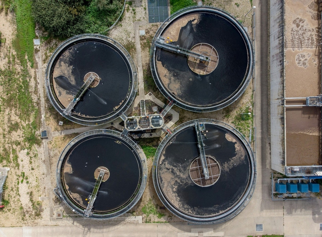 Investimentos em saneamento atingem R$ 33,3 bilhões em 2025