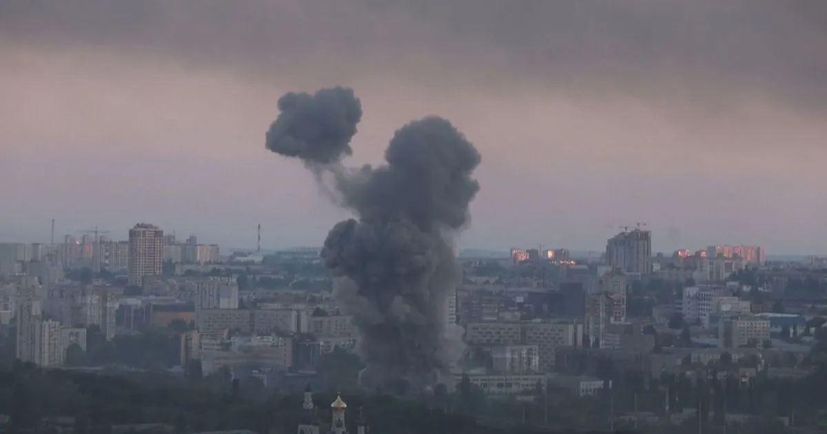 Kiev sob chuva de fogo: Rússia dispara recorde de 41 mísseis em mega-ataque balístico, acirrando o maior embate aéreo da guerra e provocando alerta global sobre escalada do conflito ucraniano
