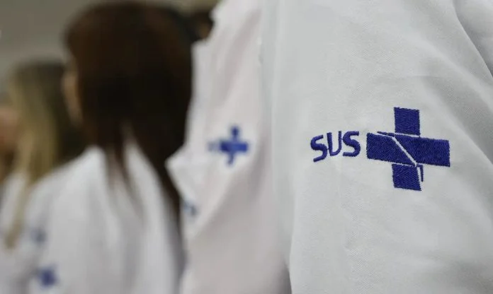 Ministério da Saúde Abre Vagas Para Médicos na PB com Bolsa de Até R$ 20 Mil para Atender o SUS