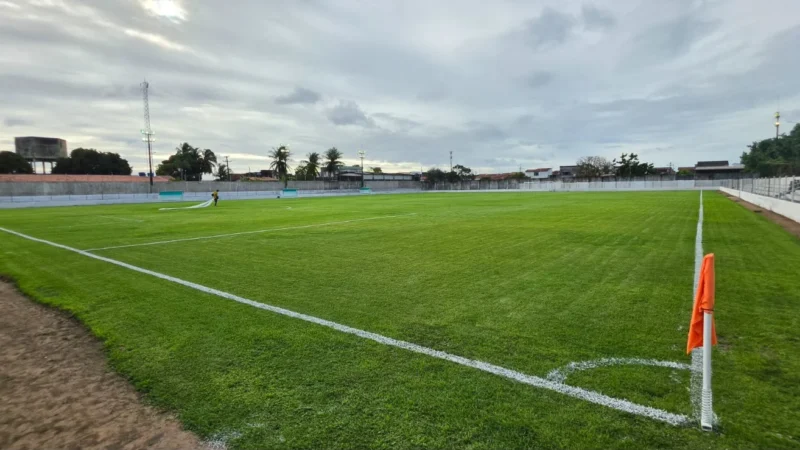 Estádio Wilsão em Mangabeira Ganha Nova Cara: Prefeito Leo Bezerra Entrega Revitalização Completa Neste Sábado (25)