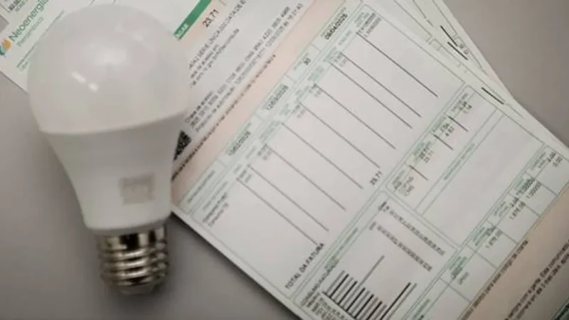 Alerta urgente: 176 mil famílias em Pernambuco correm risco iminente de perder subsídio crucial na conta de luz e enfrentar aumento drástico nas despesas mensais