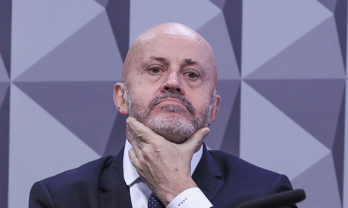 Polícia federal desarticula esquema bilionário: ‘Careca do INSS’ e ex-presidente indiciados por fraudes em benefícios de aposentados e pensionistas