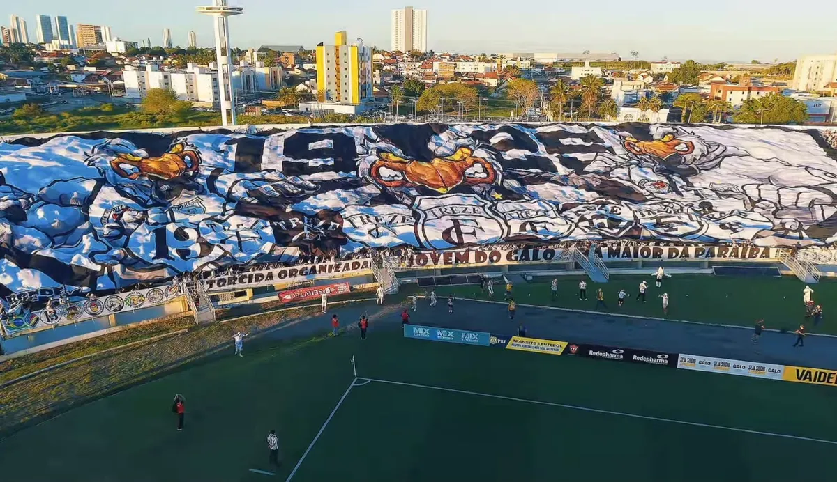 Estádio Amigão explode em paixão alvinegra: Treze arrasta multidões e faz história com novo ‘bandeirão’ em jornada crucial rumo à Série C