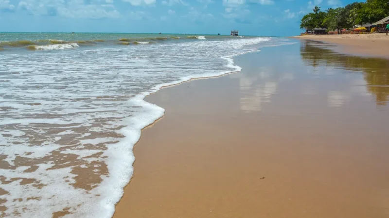 Alerta máximo no litoral paraibano: Sudema revela três trechos de praias impróprios para banho e emite urgente aviso para este fim de semana prolongado