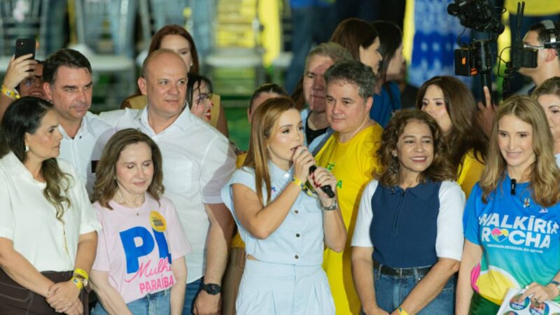 A controvérsia familiar na política paraibana Artur Bolinha questiona indicação e silencia sobre a dinastia Bolsonaro no cenário nacional