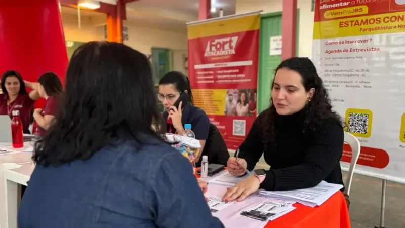 Criciúma transforma realidade de dezenas com inédita ação descentralizada de empregos: 30 candidatos conquistam perspectiva de contratação imediata em bairros estratégicos