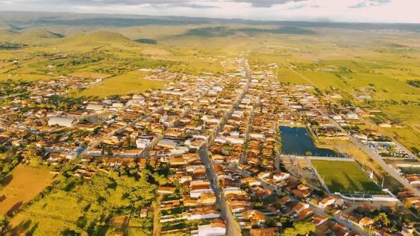 Escândalo de contratações irregulares em Casserengue pode selar o futuro político do prefeito Van de Galega após denúncias graves e silêncio diante do TCE-PB