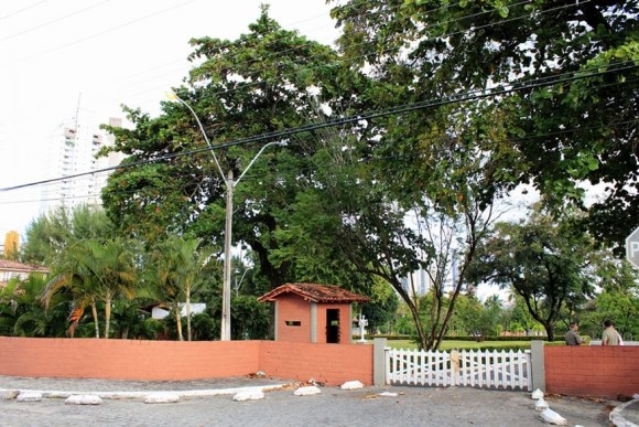 Estratégia audaciosa ou impasse político? Chapa governista avança para convenção com a crucial vaga de vice-governador indefinida e negociações em aberto na Granja Santana